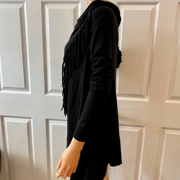 LOVESTITCH NWT SZ S BLACK SHAWL LIKE SWEATER - Picture 3 of 7